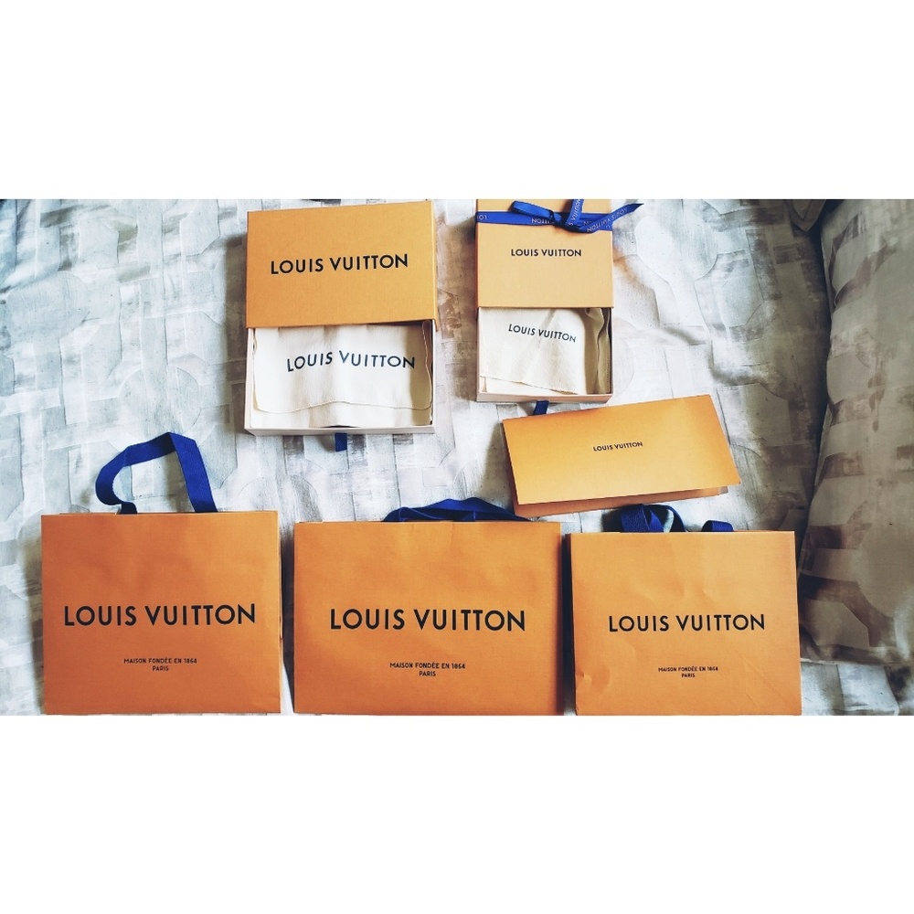LOUIS VUITTON EMPTY SET